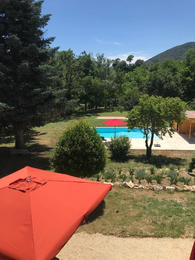 La Bergerie Des Amandiers Chambres Et Table D'Hotes Malataverne Exterior foto
